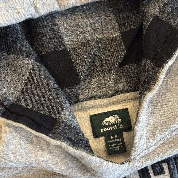 Roots kids long kanga hoodie in grey size youth small 5-6 years old - Picture 5 of 11